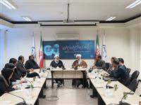 گزارشی از نشست بررسی و نقد کتاب «آستانه تجدد»؛ اهمیت مرحوم نائینی در این است که مقتضیات دنیای جدید را به خوبی شناسایی کرده‌ است \ آستانه تجدد می تواند تنبیه الامه را وارد گفتگوی با نسل جدید بکند 