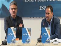 نشست علمی-تخصصی "گردشگری؛ تفریح یا معرفت" همراه با رونمایی از کتاب "بسیار سفر باید" برگزار شد