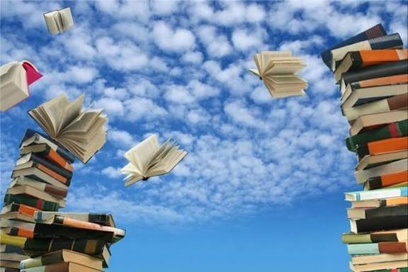 فرهنگ مصرفی و ابتذالِ معنا: بازاندیشی در جایگاه کتاب