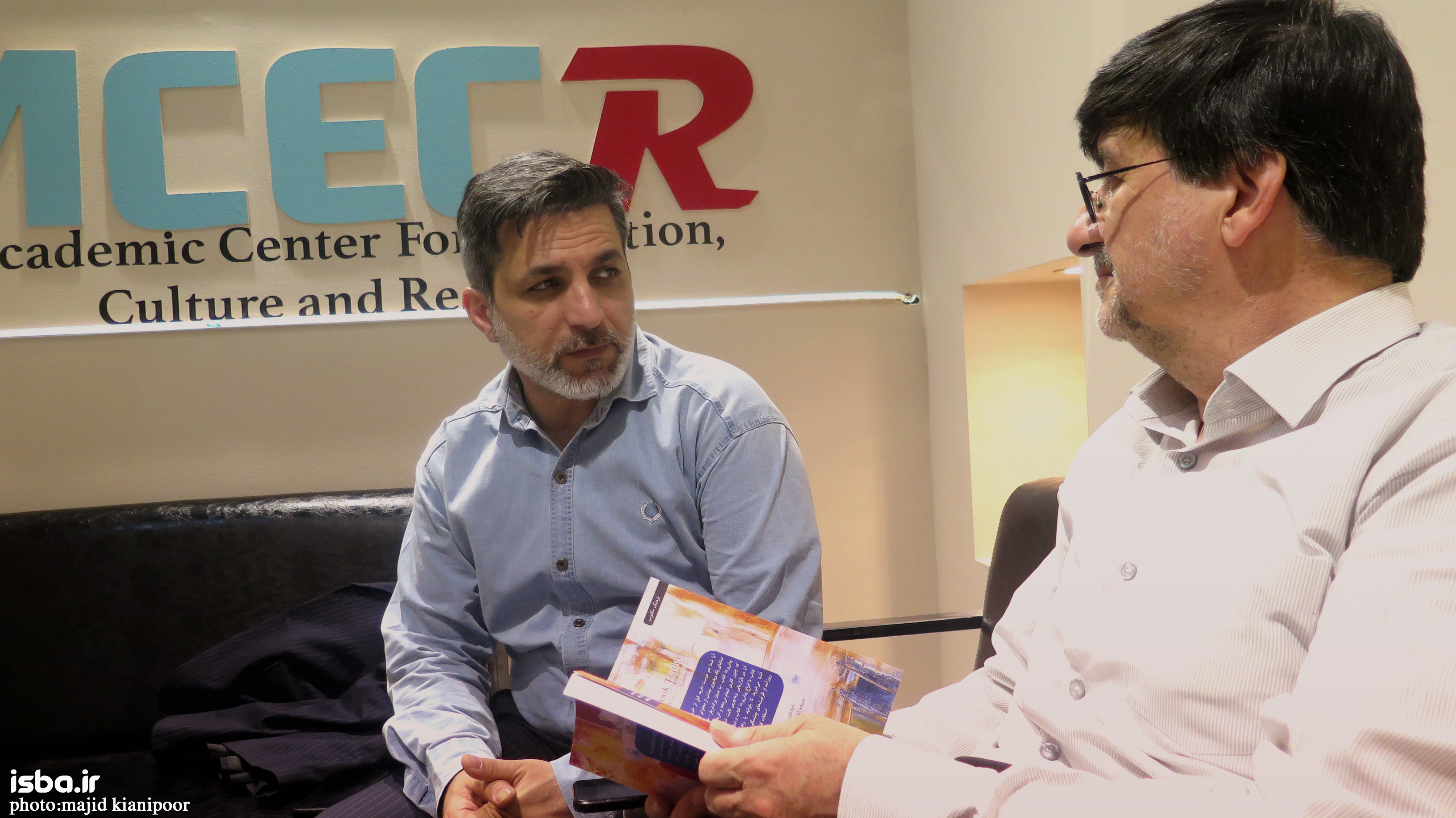 گزارش تصویری از حضور جهاددانشگاهی در نمایشگاه کتاب(3)